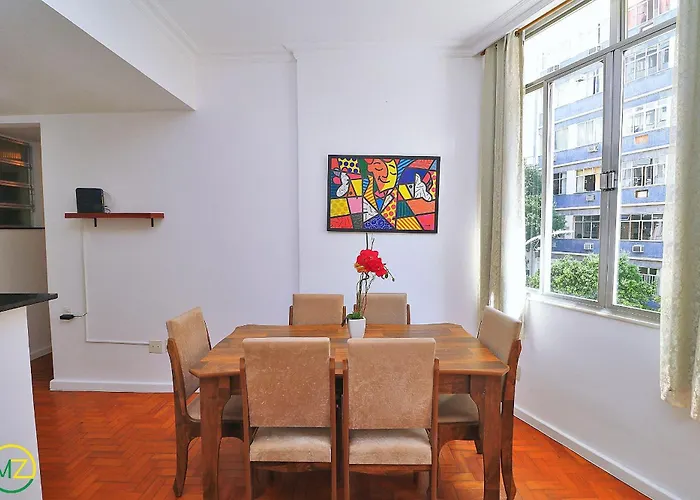 Sala e 2 quartos ECONÔMICO em Copacabana Rio de Janeiro